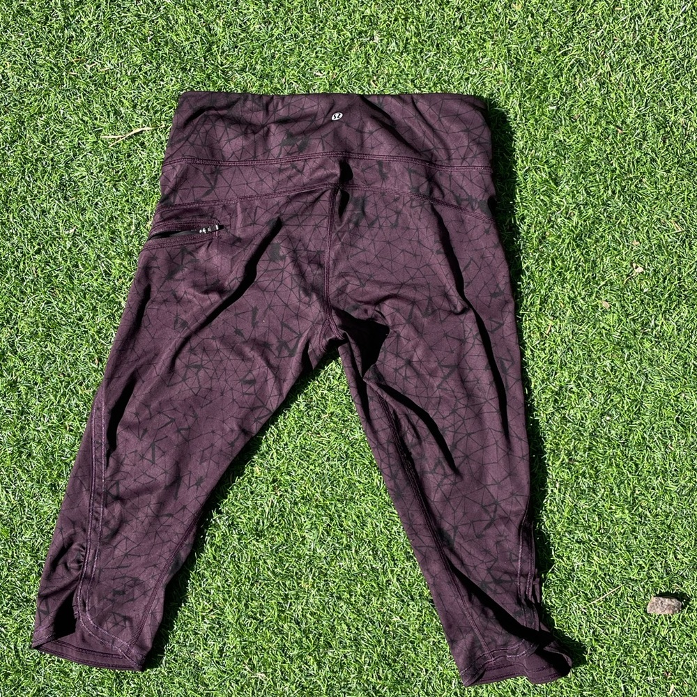 Lululemon yoga leggings. Crop length